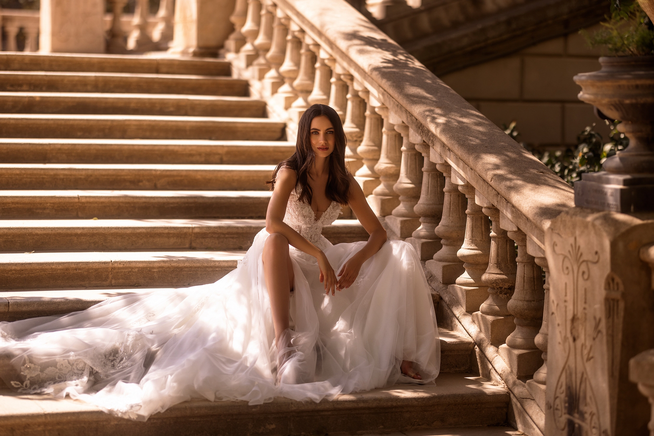 7 Questions to Ask Yourself Before Choosing a Wedding Dress